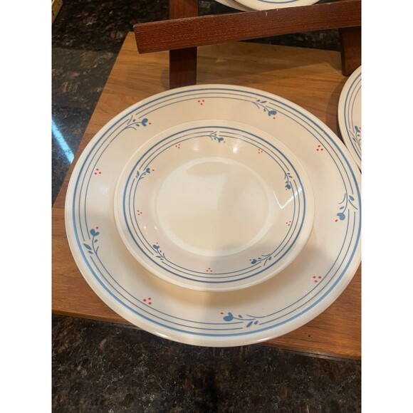 Corelle Country Violet Plates - Picture 2 of 5